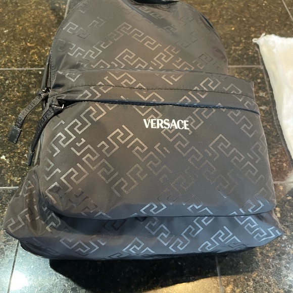 Versace new back pack - Picture 4 of 12